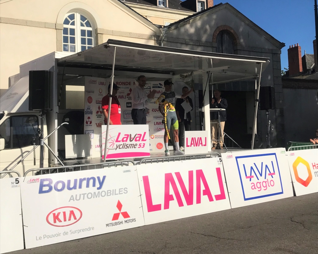 Transports Coué partenaire de la Ronde Mayennaise 2021 Podium