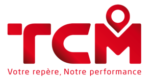 Logo TCM avec texte en blanc