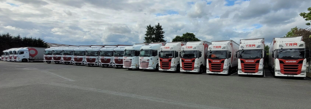 Parc Camions Grand Volume TRM aux couleurs du Groupe Coué